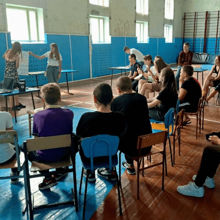 Conducted trainings on "Digital and entrepreneurial skills for the circular economy" for young people in Vinnytsia region &bull; novyna 2406 5